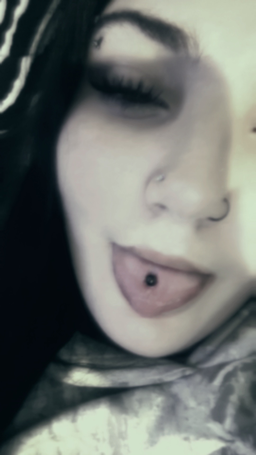 @kyra ☠︎︎