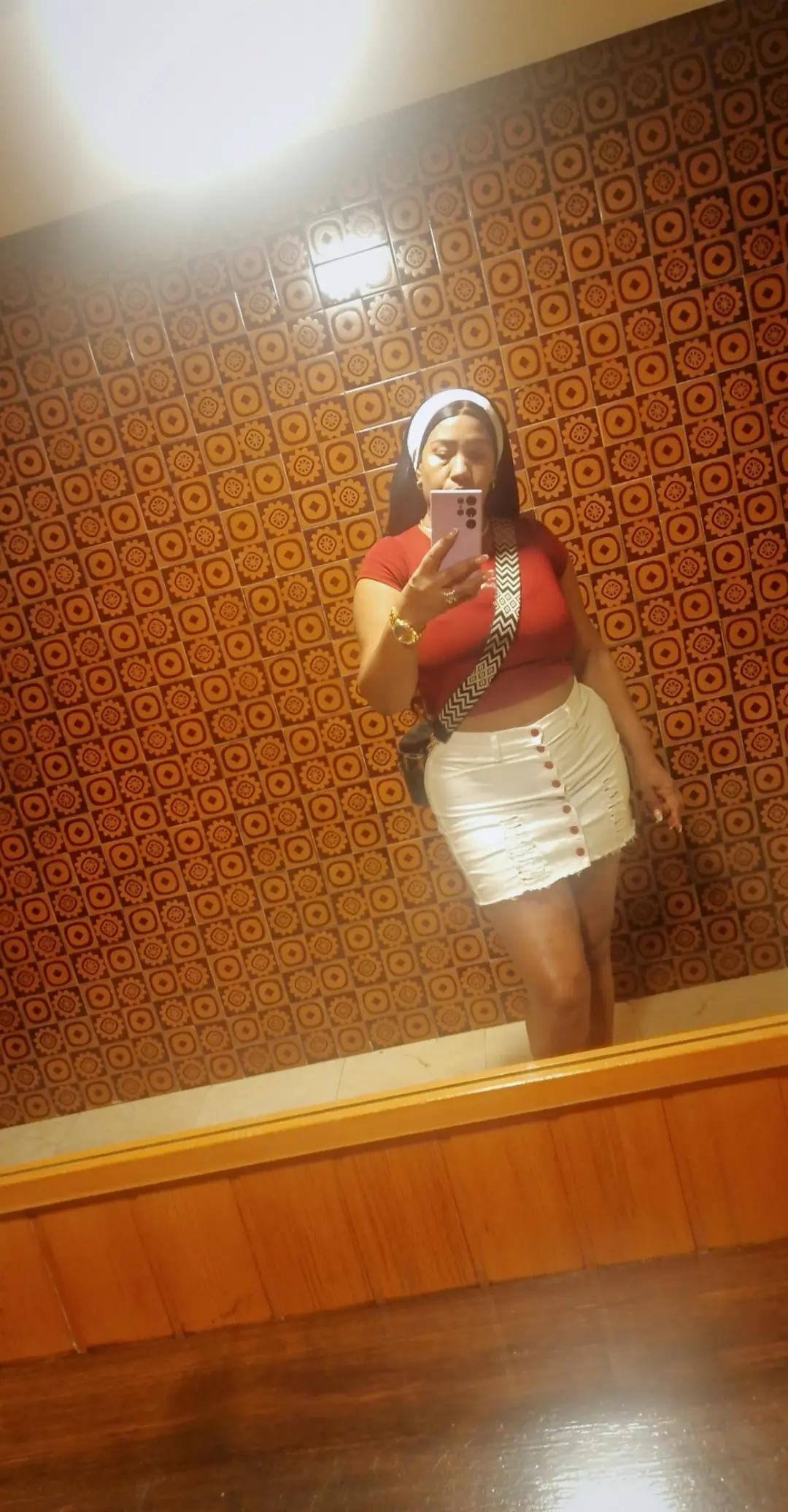 @Laura Herrera