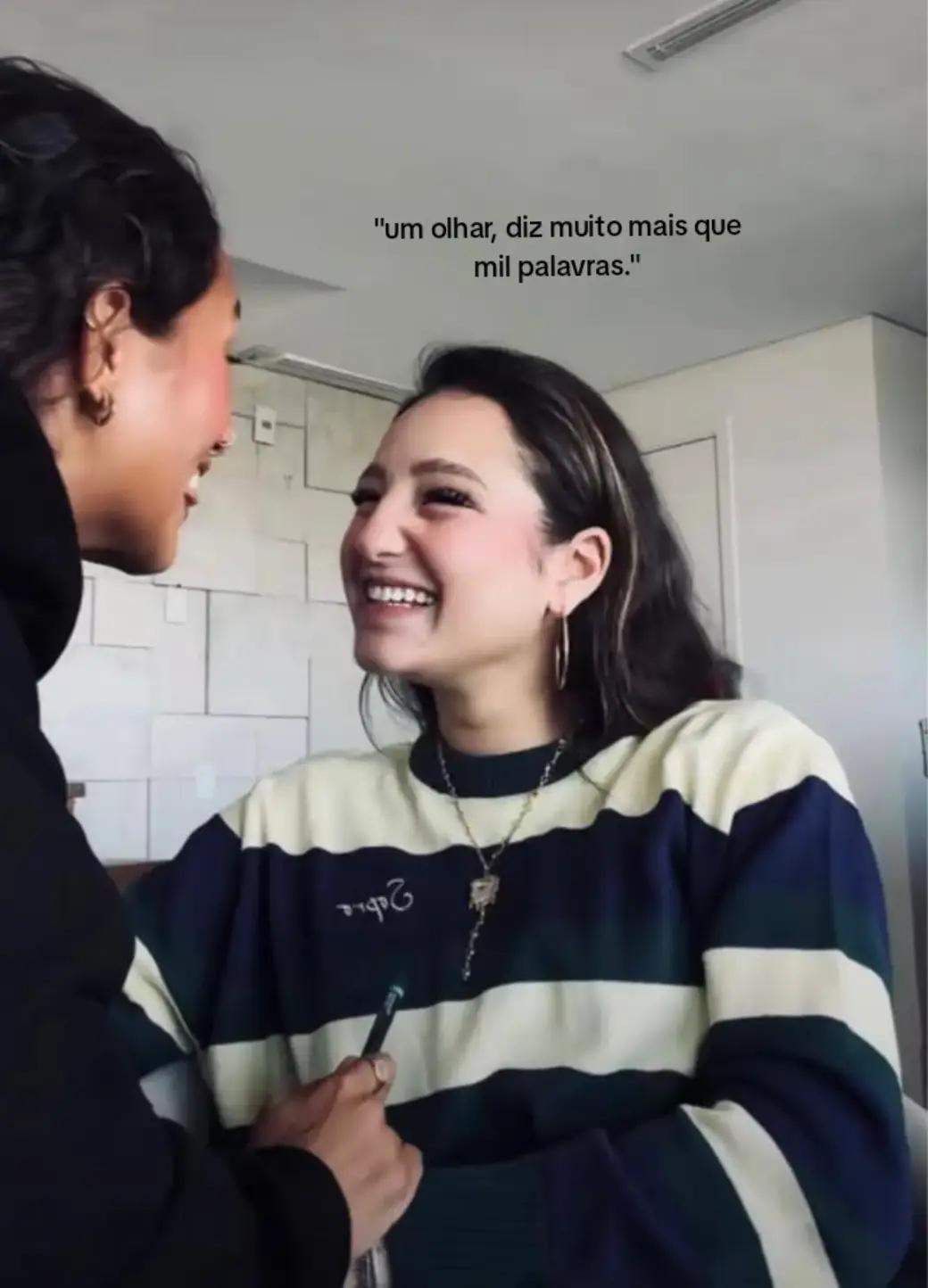 @kay ᥫ᭡ she follows