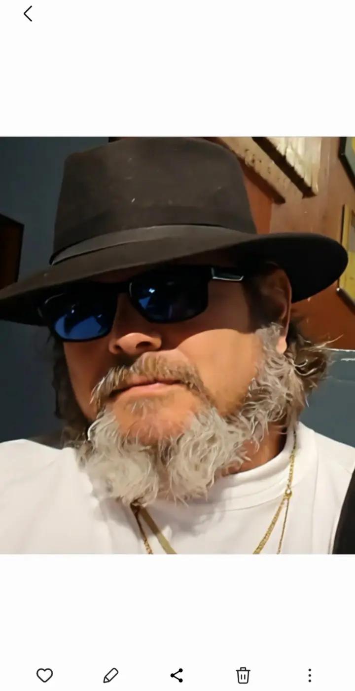 @everetteworkman