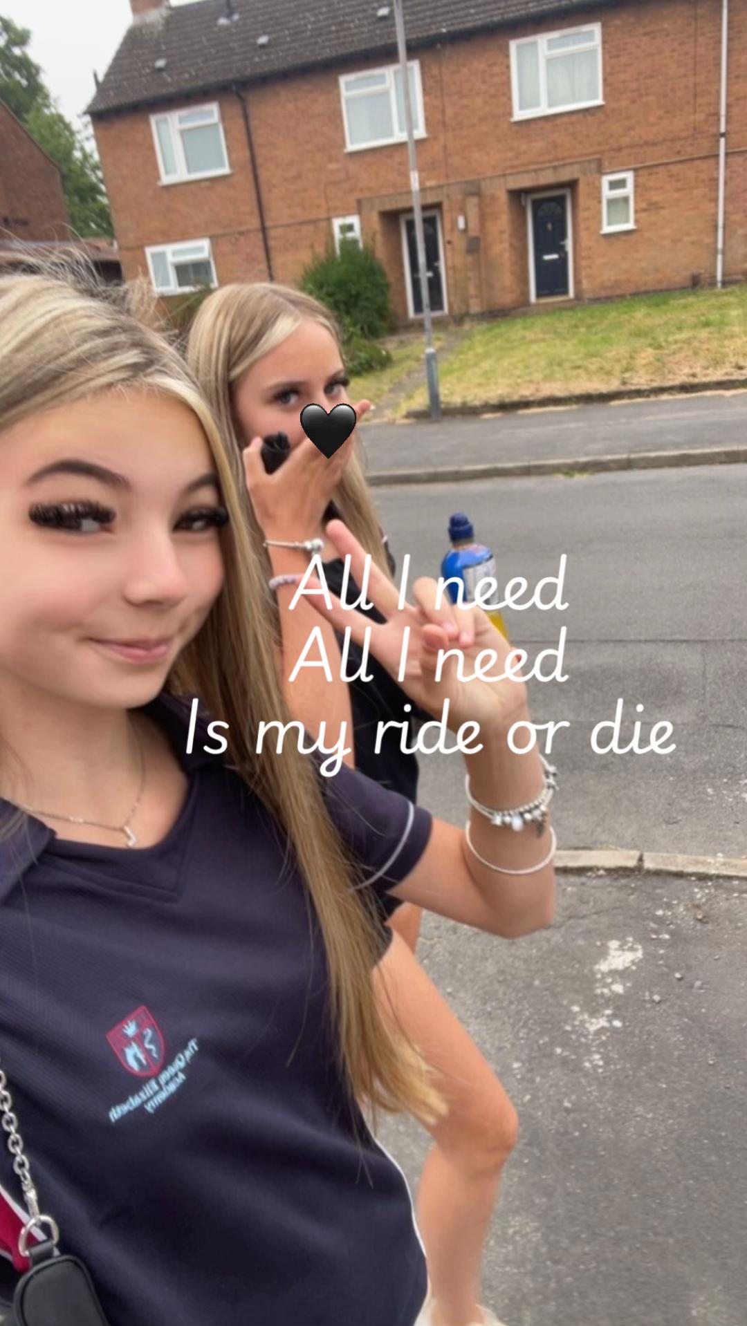 @ℒ𝒶𝓎𝓁𝒶👸🏼