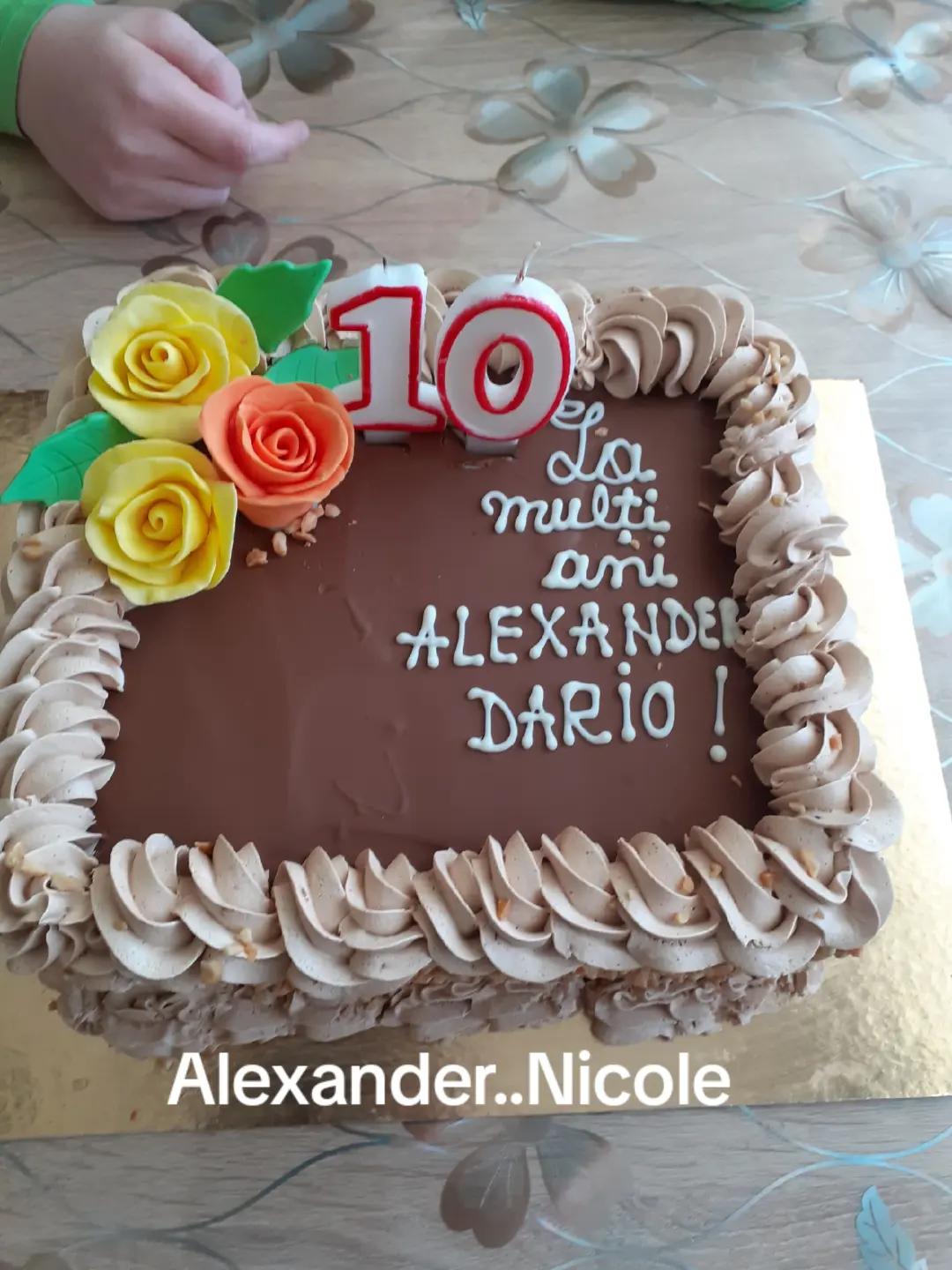 @Alexander..Nicole