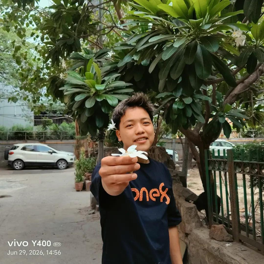 @PRAKASH🪽🍁🫶