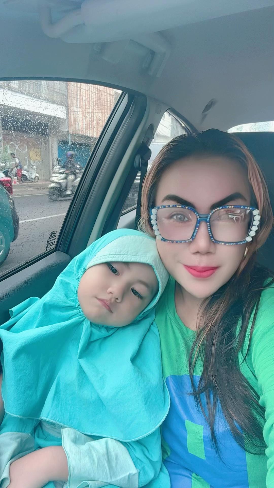 @Ayu Lestari Sari