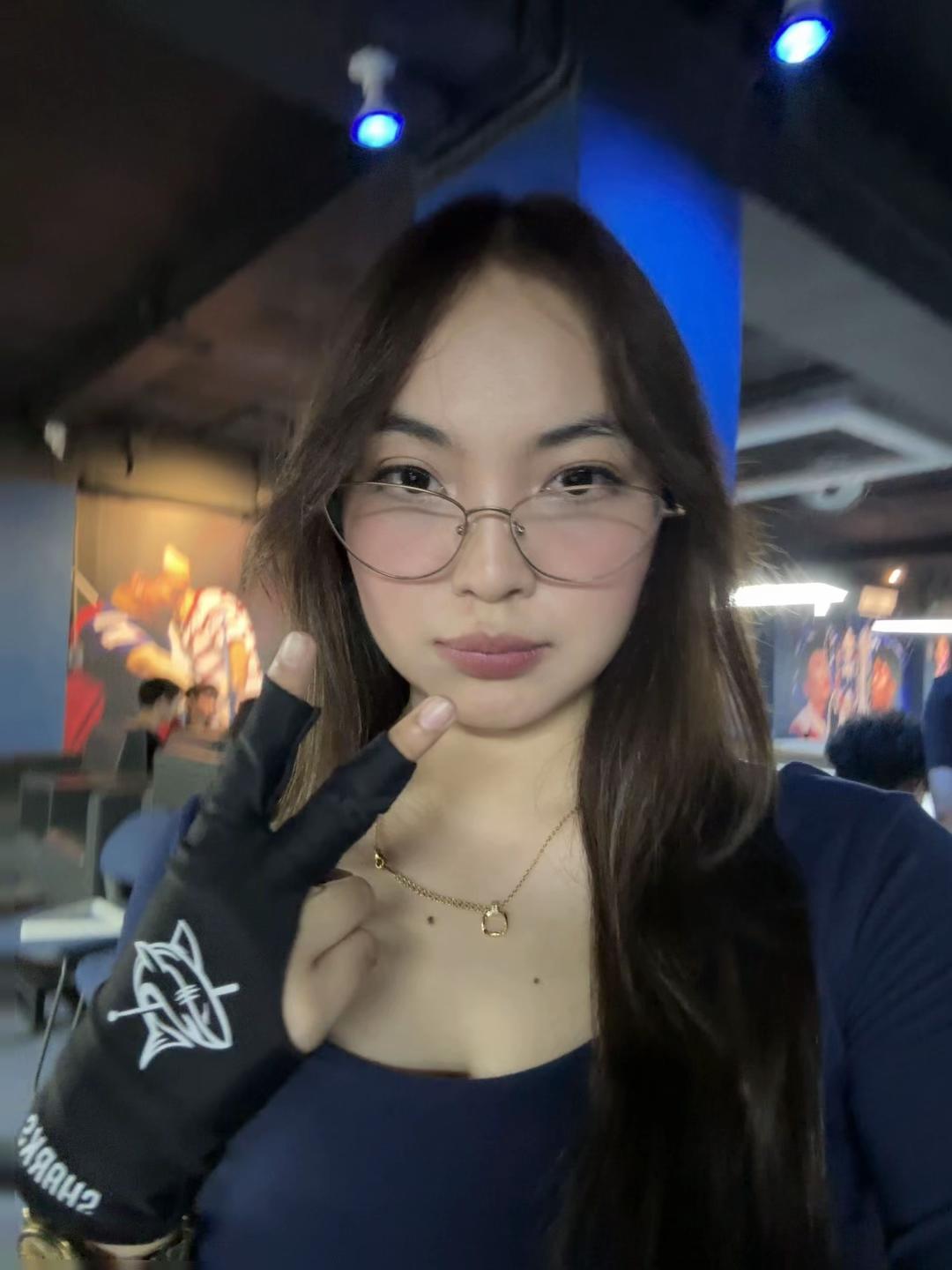 @Nicole
