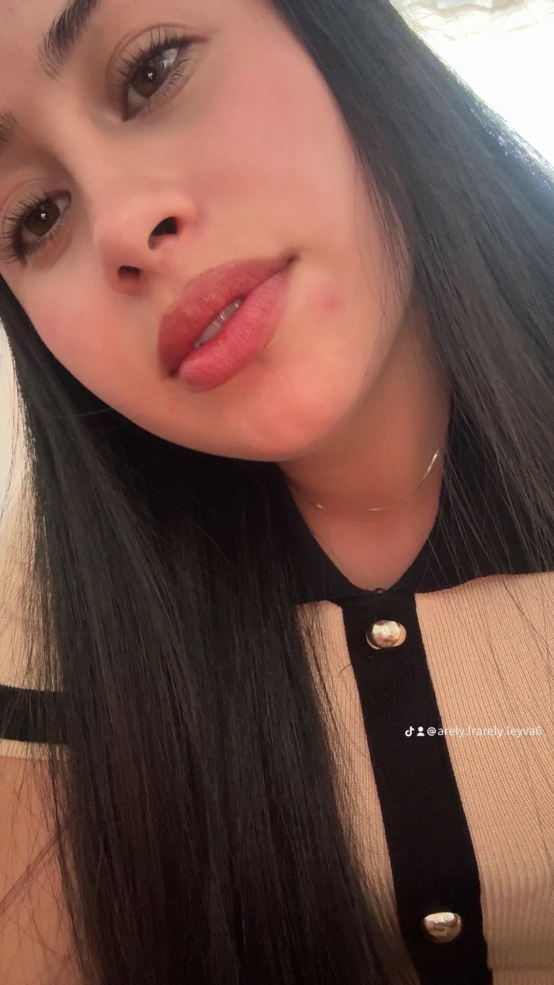 @Arely
