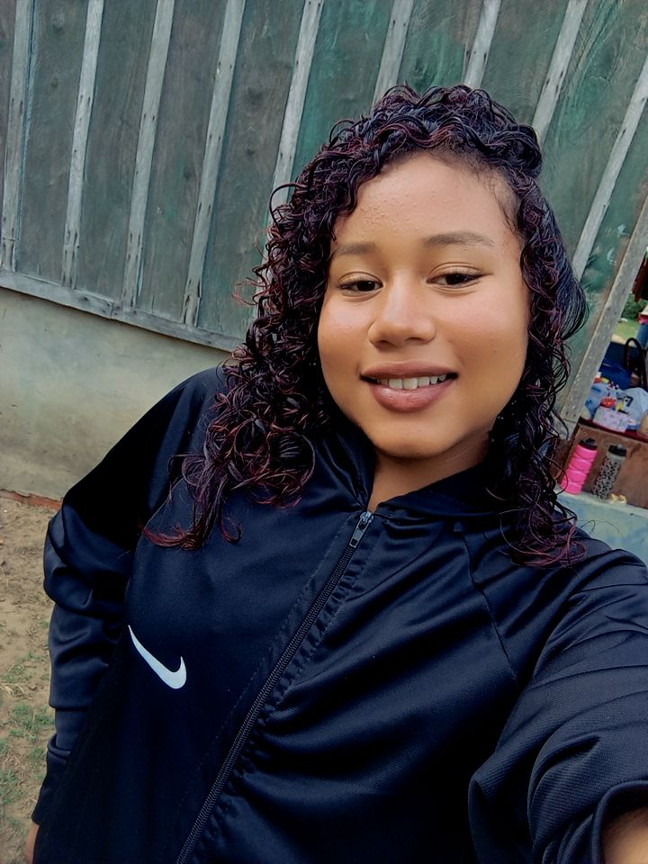 @Rafaellen Soares
