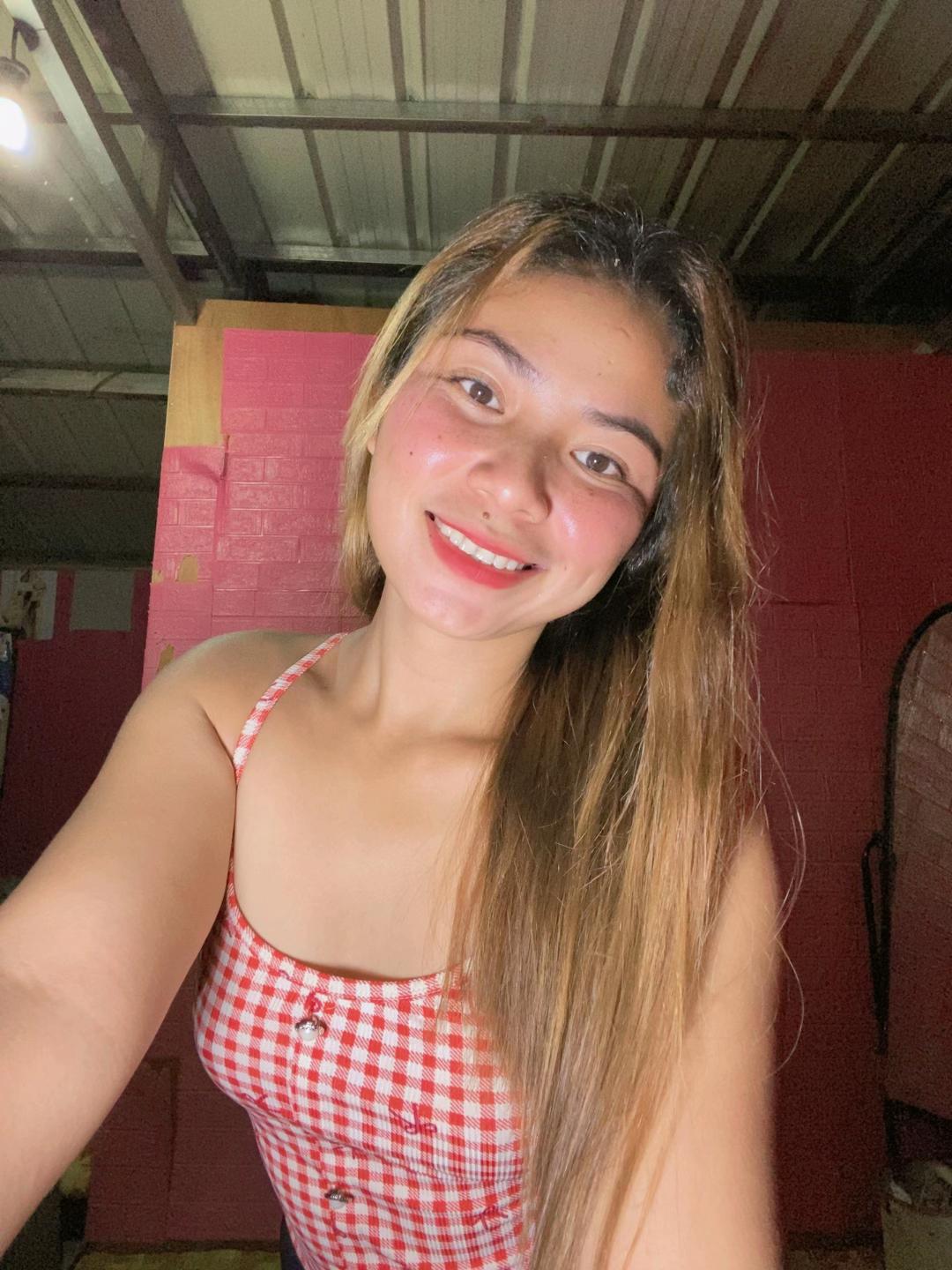 @🦋Angela💫