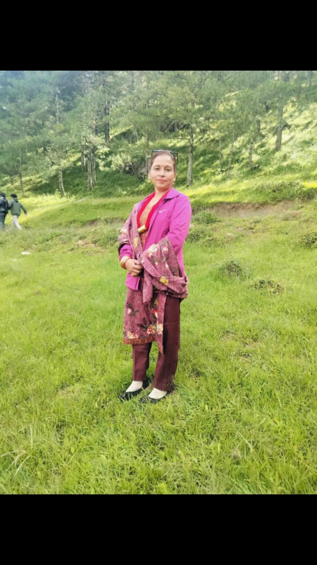 @tarabamshahi2046@gmail.com