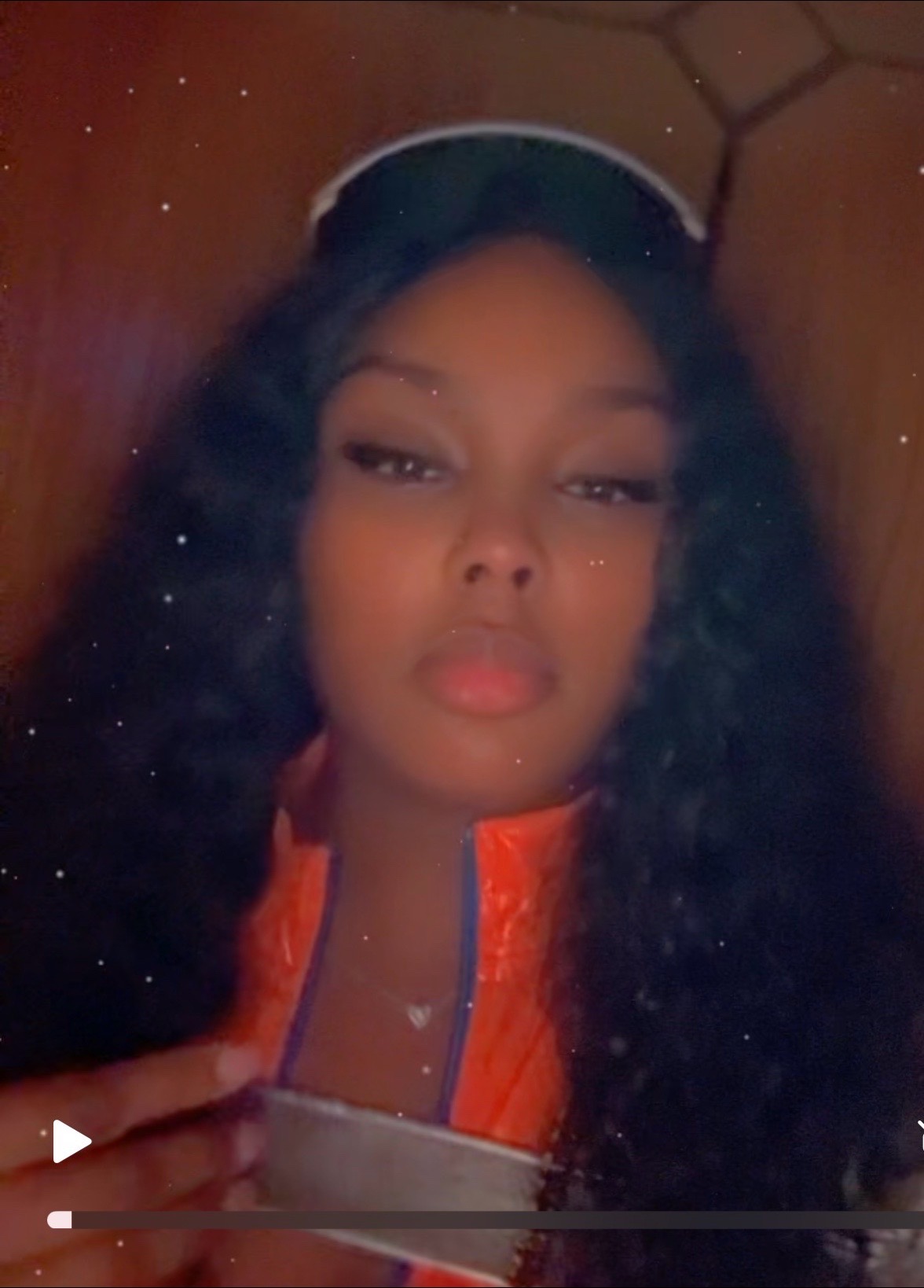 @Zari