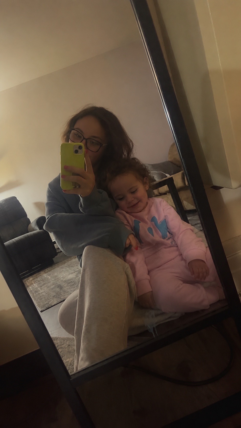 @HotAshMess 🌸