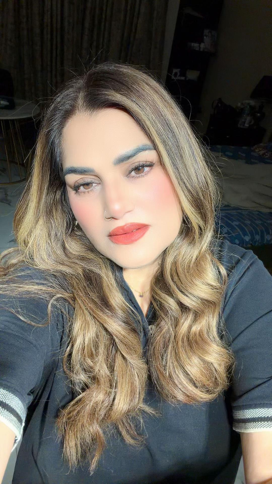 @Shez R Khan 💕