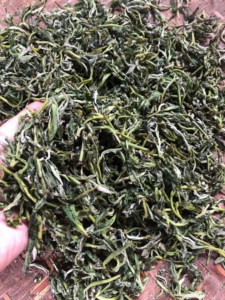@Hoa s&uacute;n ( nh&iacute; nhố)