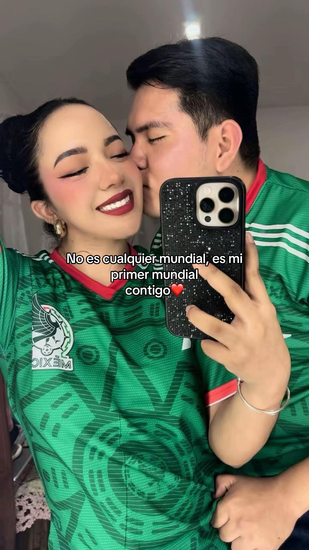 @Itzel 🎀💗