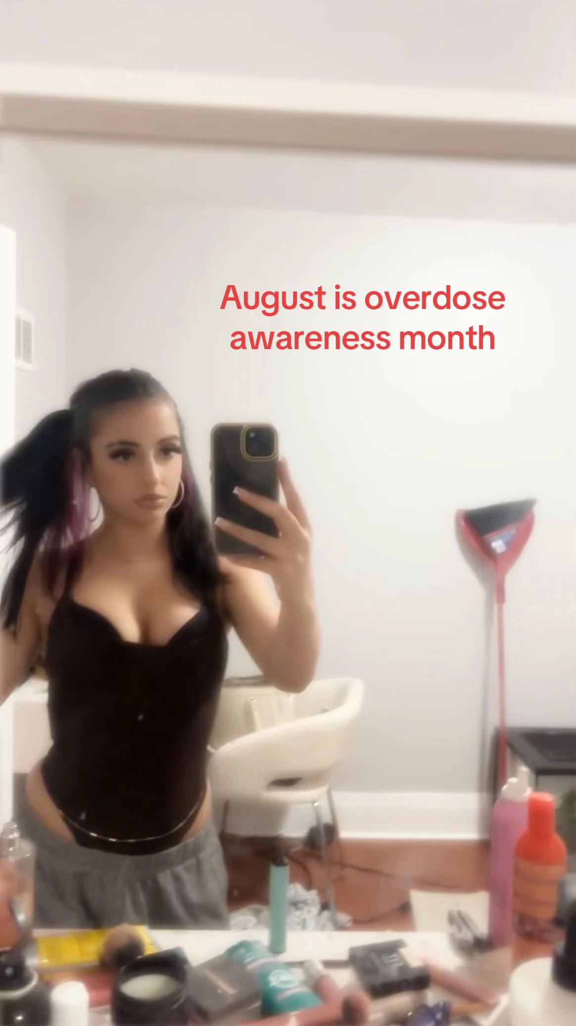 @lily