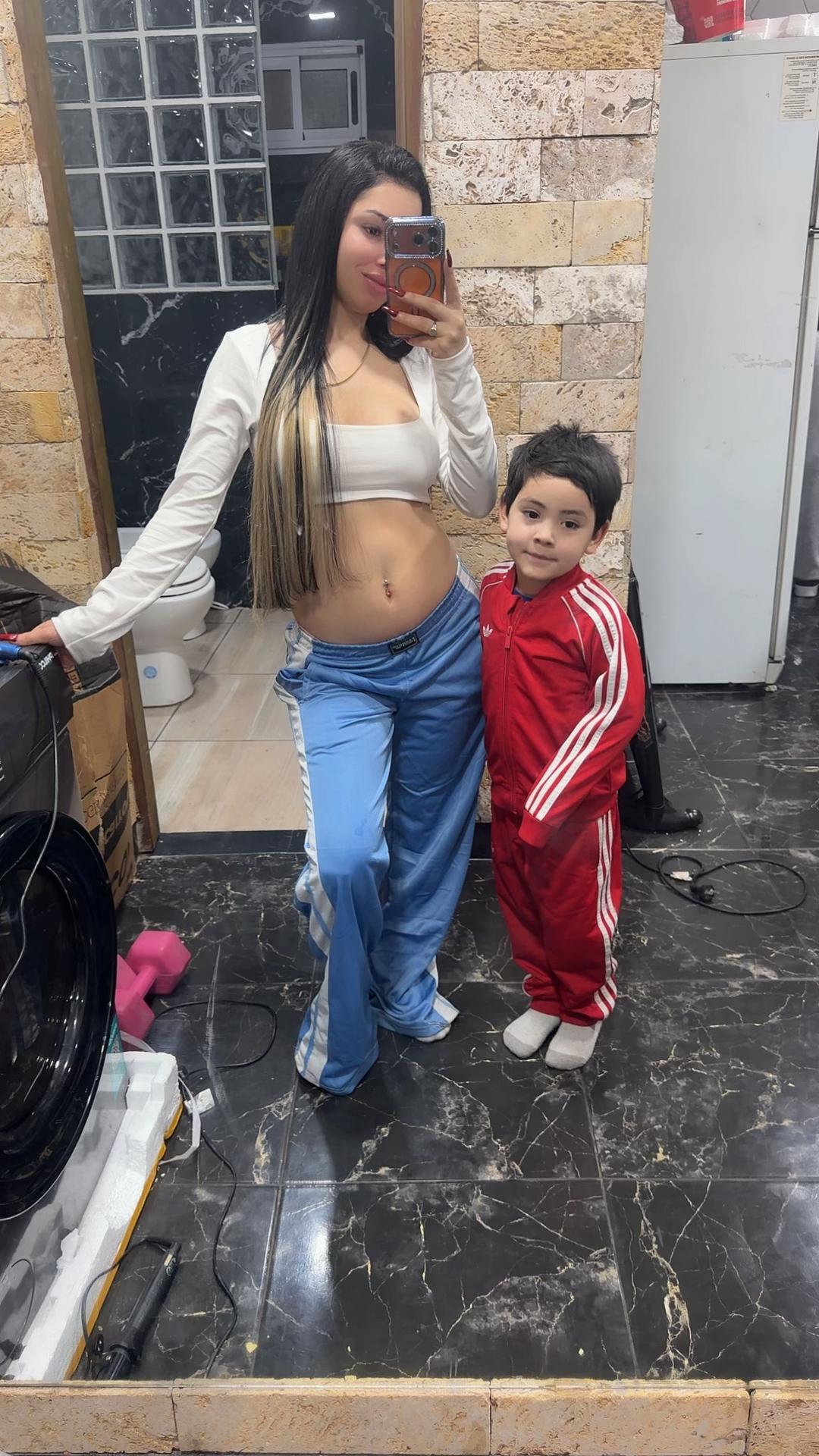 @Micaela