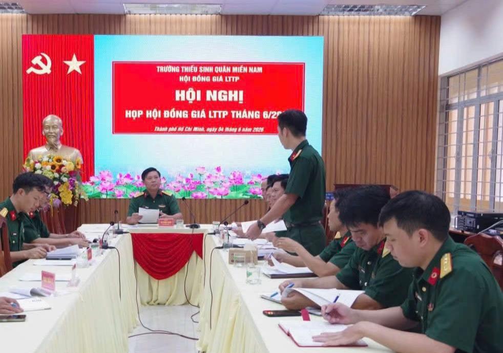 @Đ&oacute;c tờ Đi y&ecirc;u đời❤️&zwj;🩹