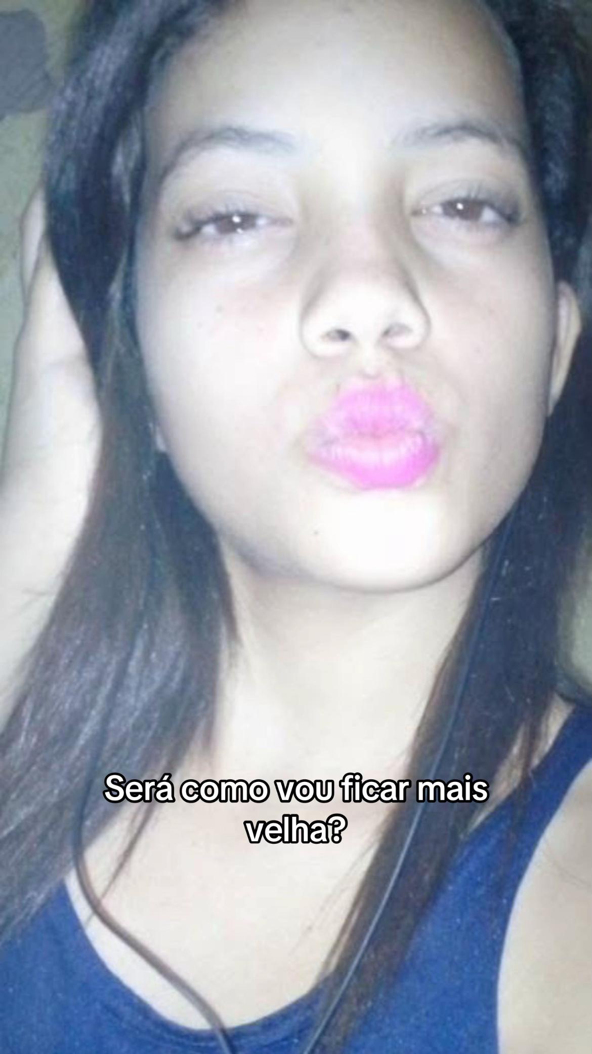 @L&iacute;via Brito