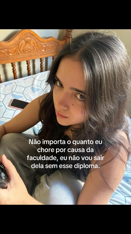 @LittleAna | Estudante de Psico