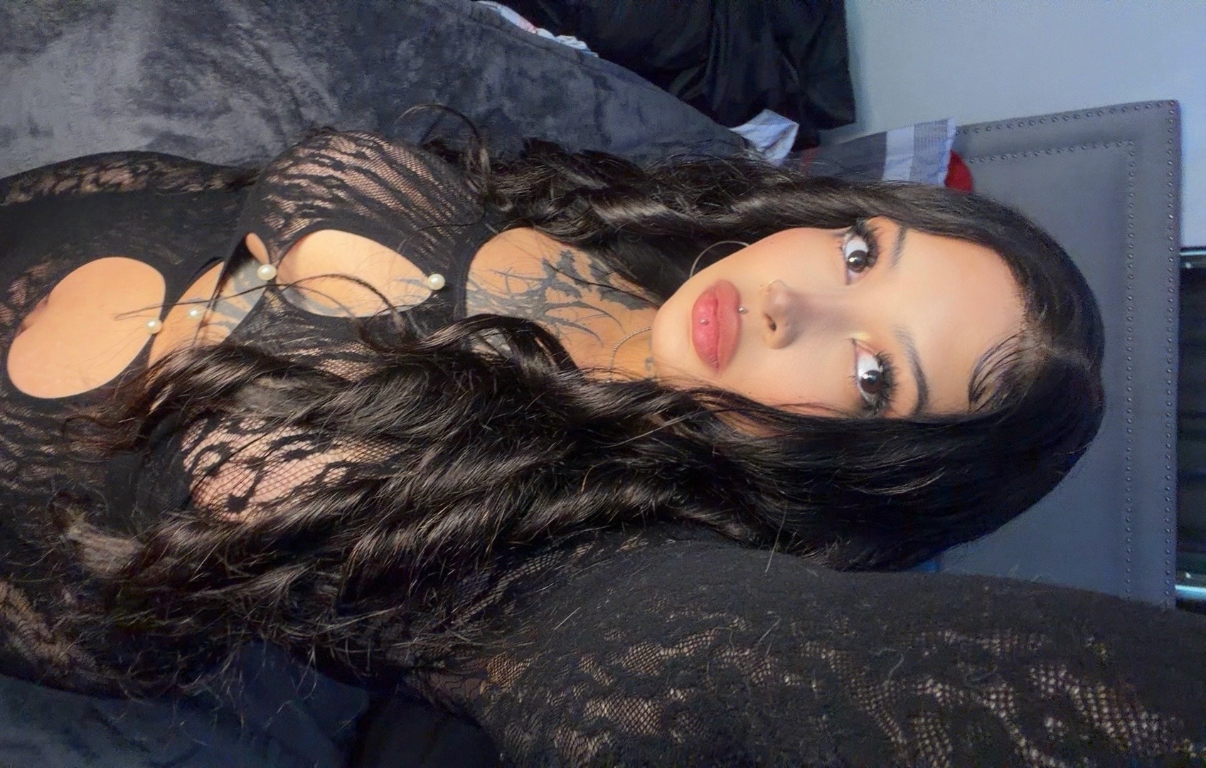 @sp00ky_vixenn_