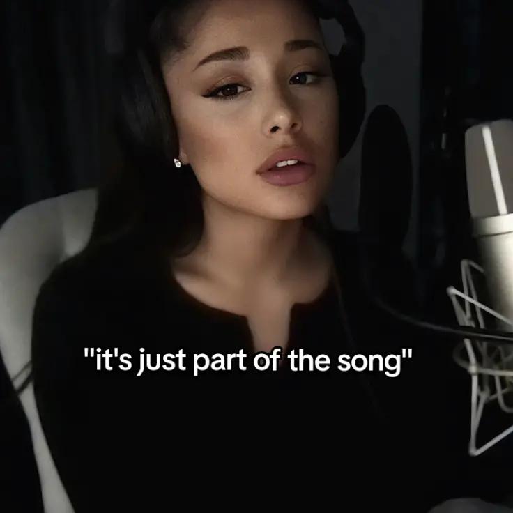 @𝒩