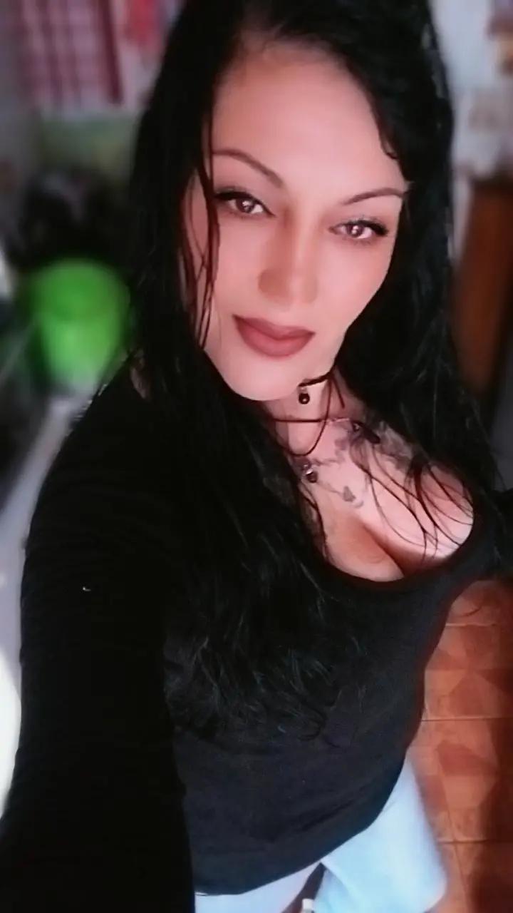 @morenita ✌️💋
