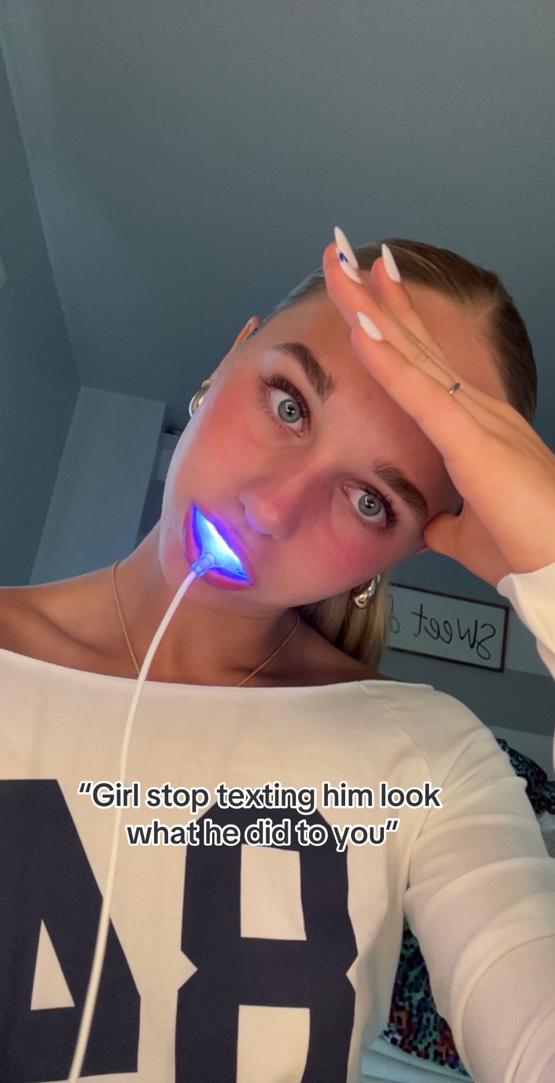@A v a   L y n n