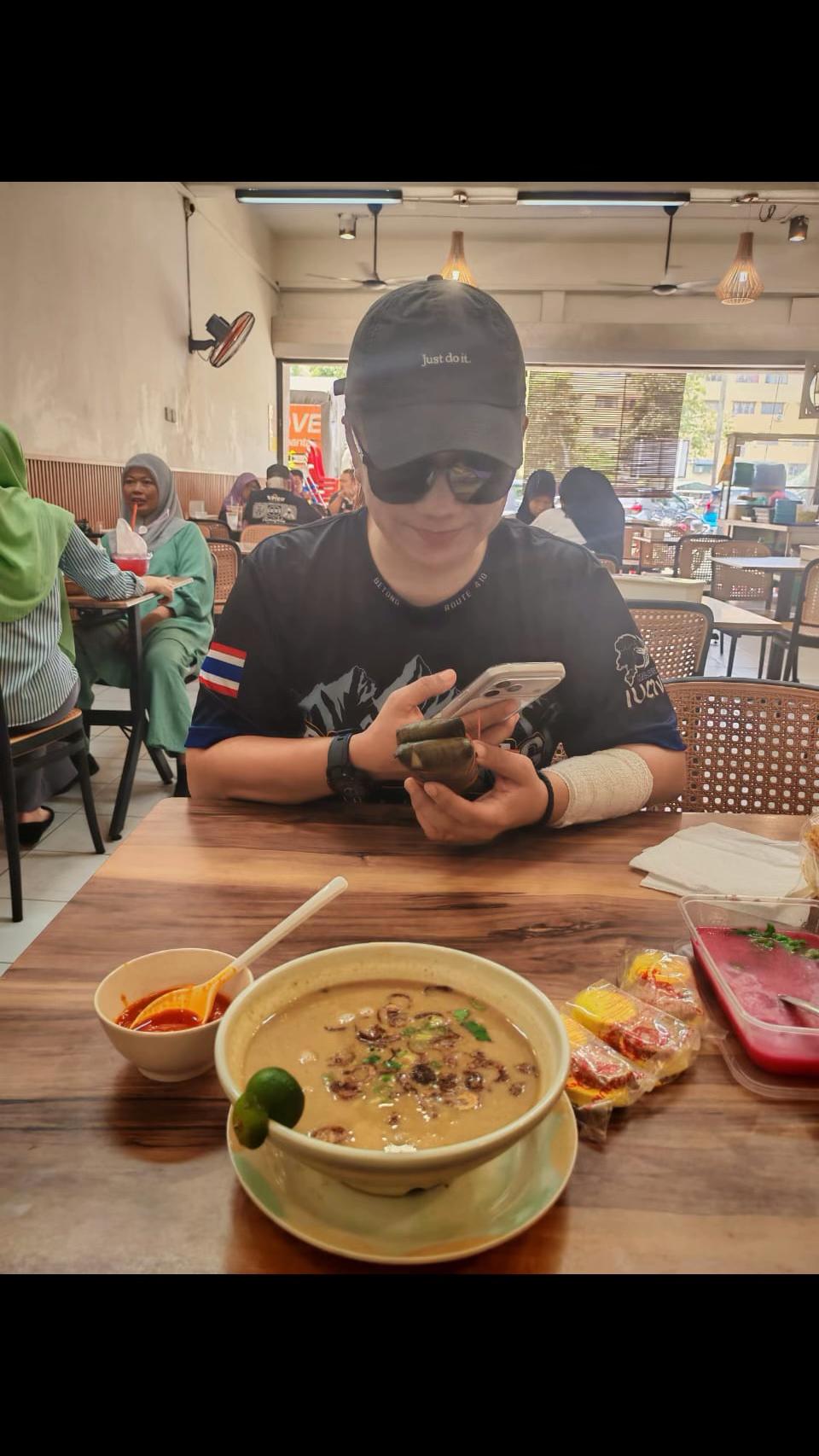 @ThisisD.ID