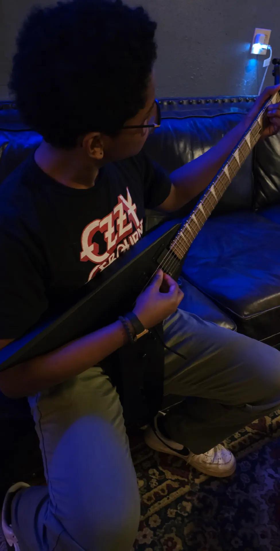 @CyaNide