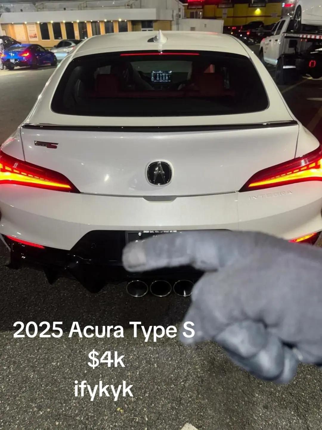 @Strikercar