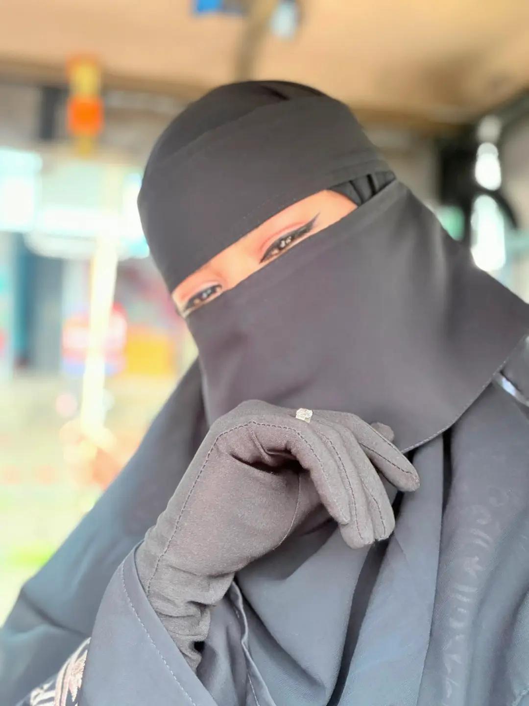 @MUسKAN..AخTar..MIrجا🚩