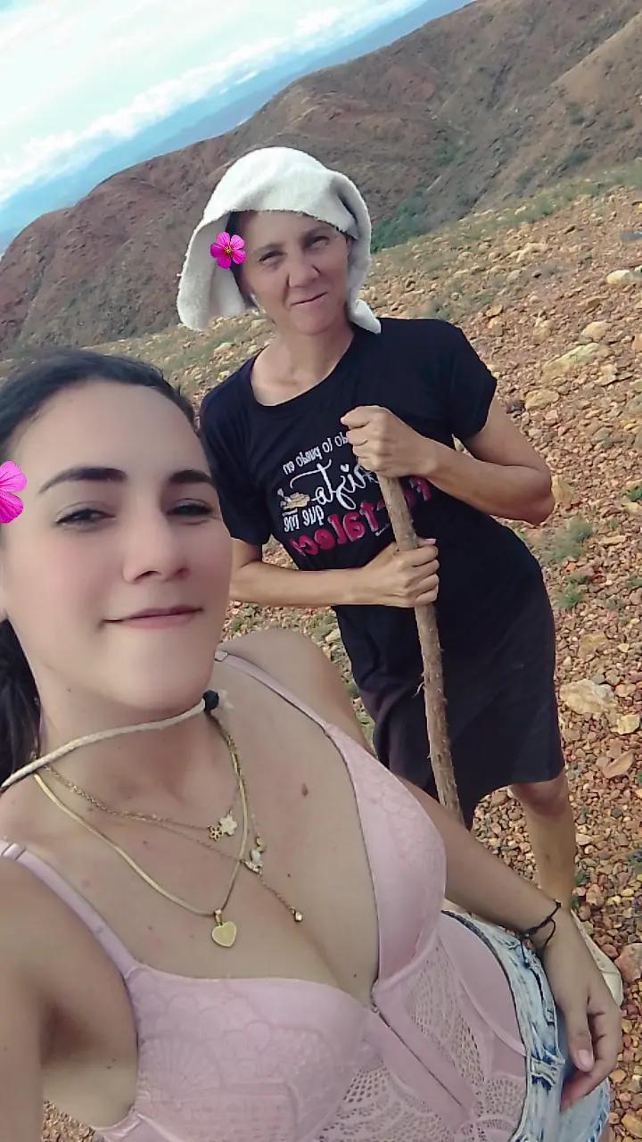 @Sara Andreina