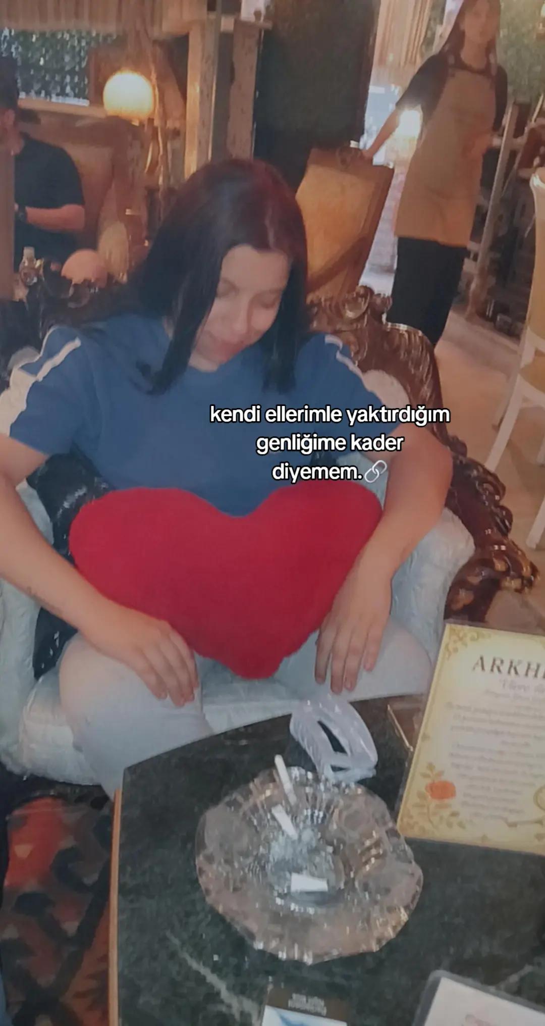@elifinizz