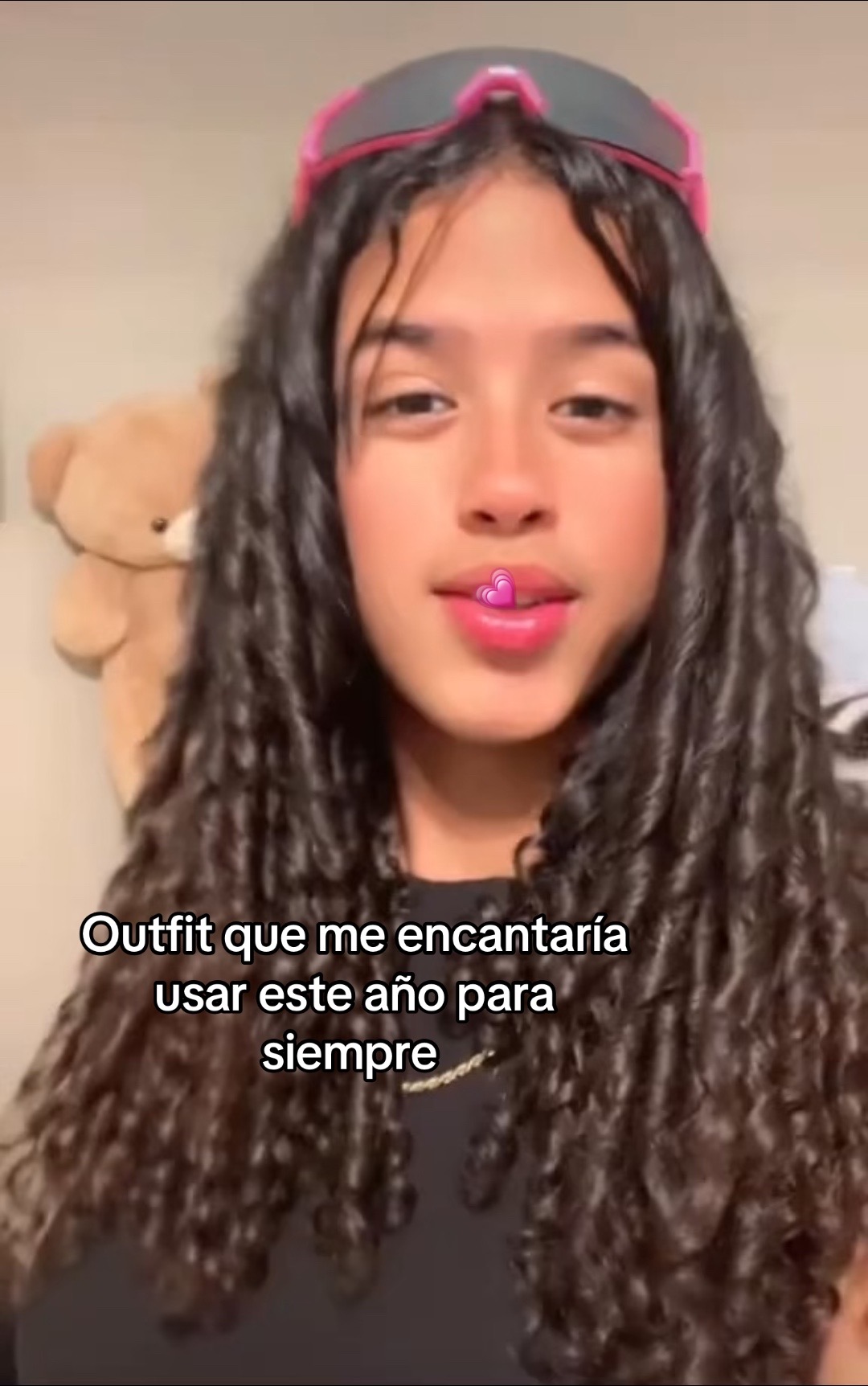 @🧚🏻&zwj;♂️:Andrea:🧚🏻&zwj;♂️