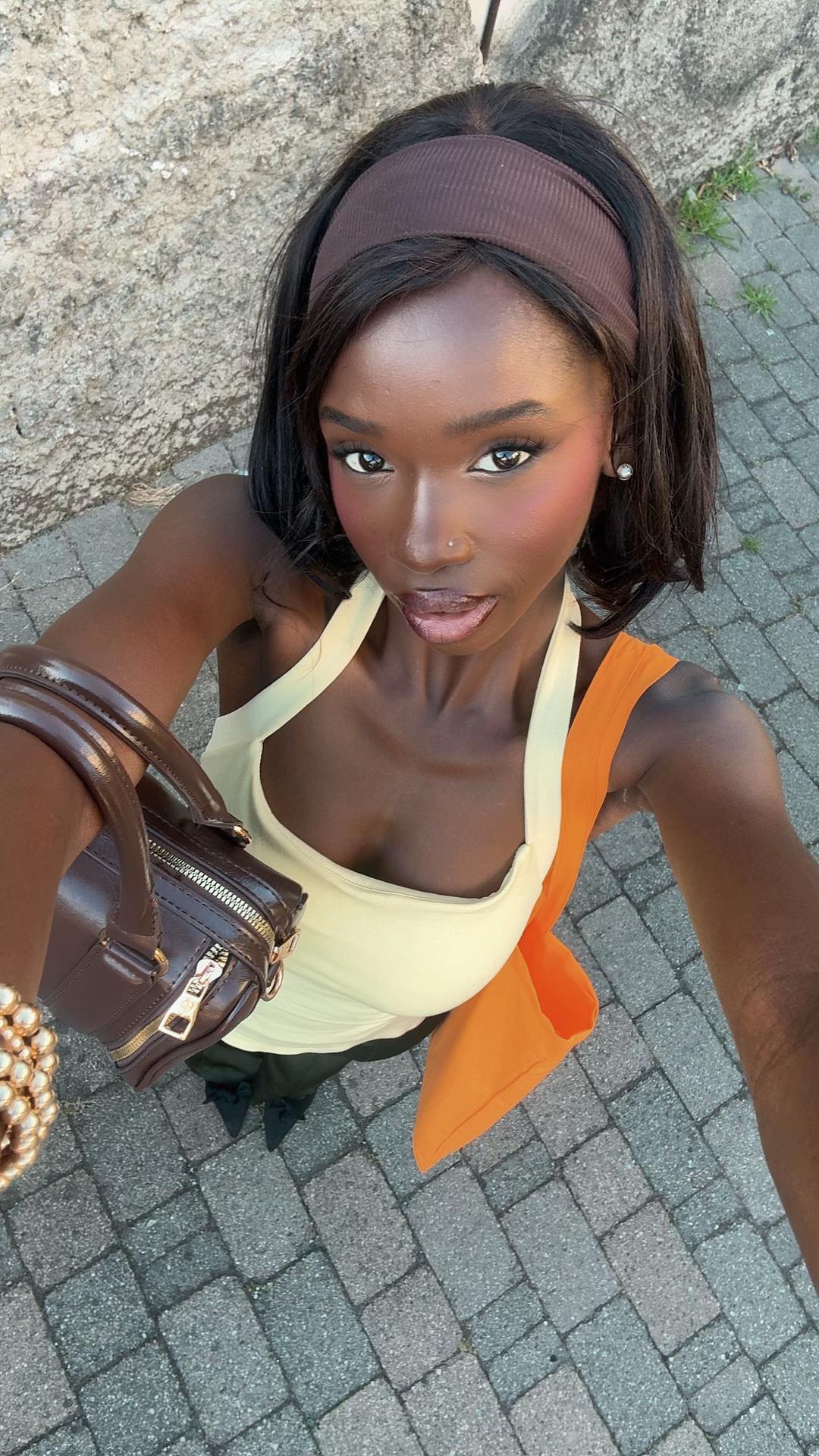 @astouglow