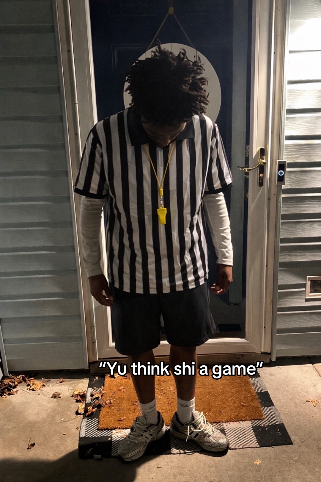 @￶