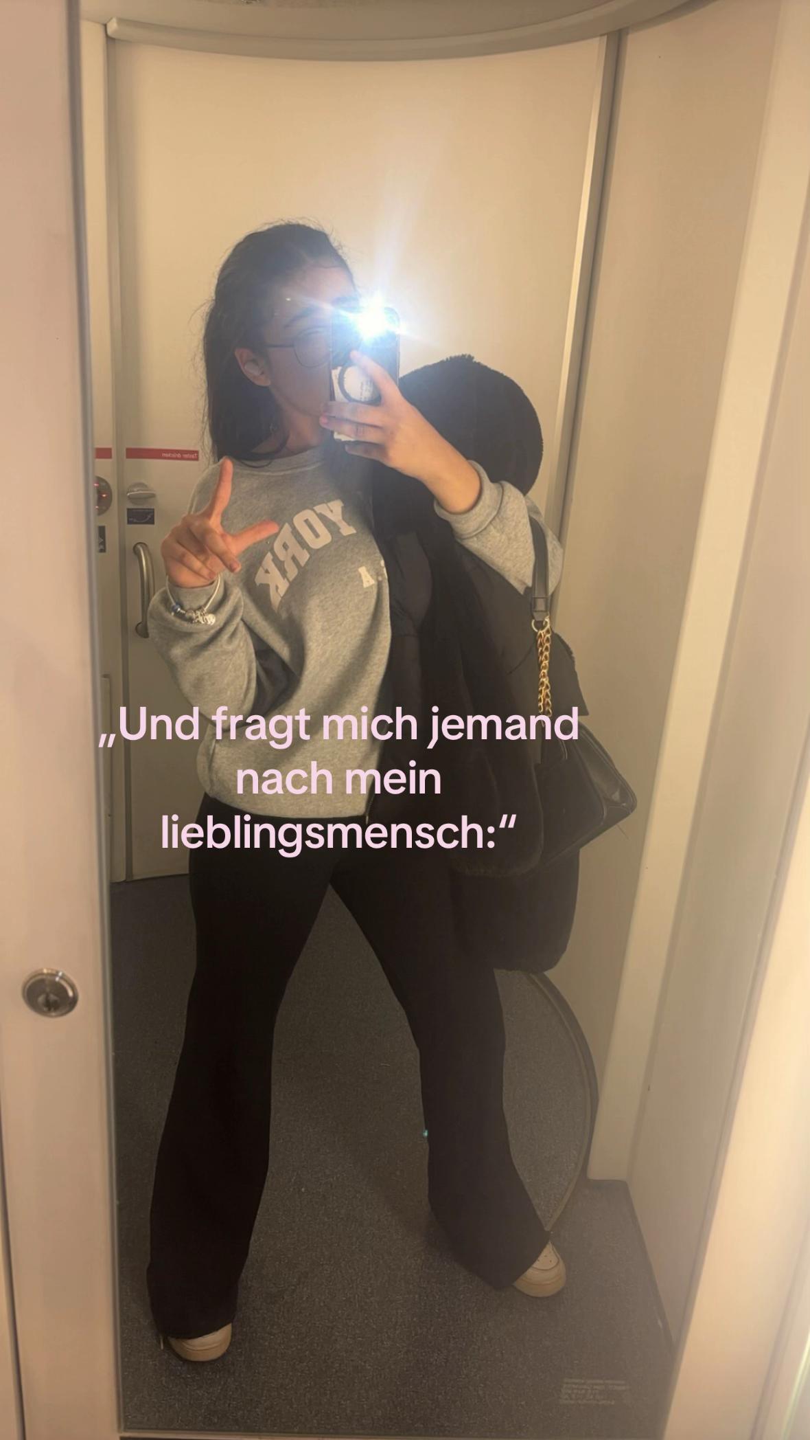 @ilaria4018