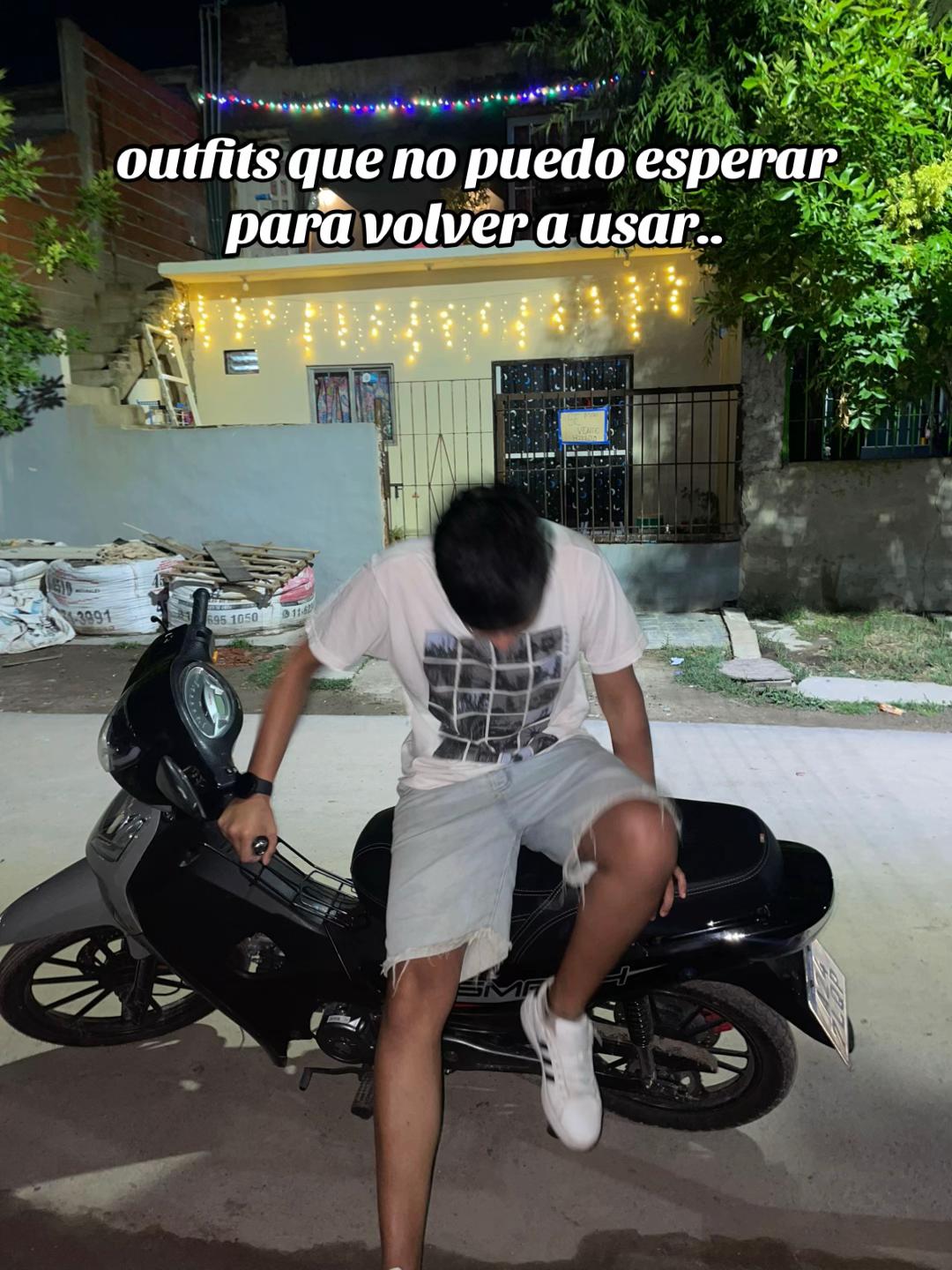 @Nanu Mujica💫