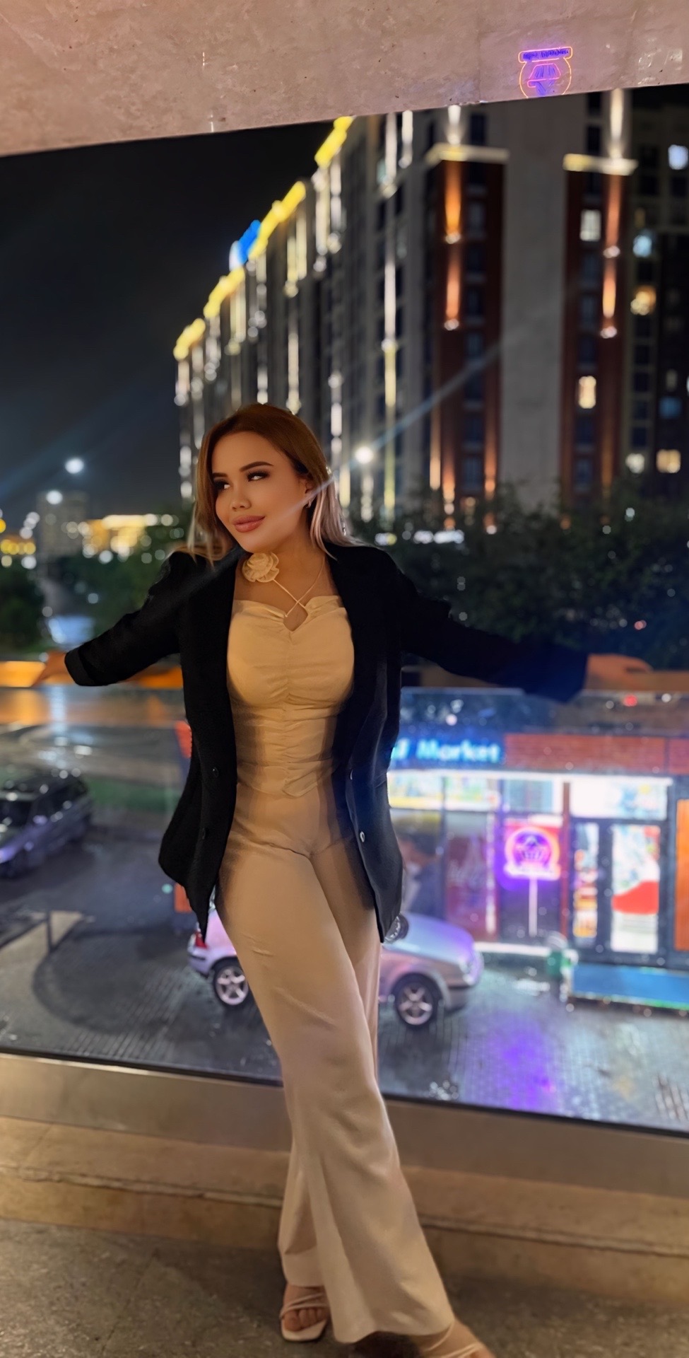 @🦊