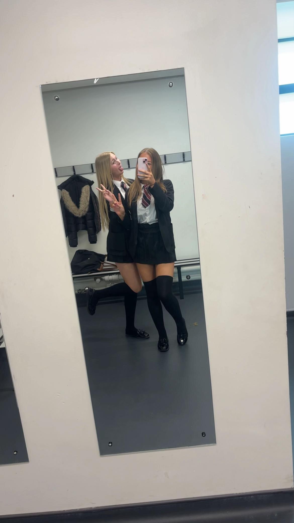 @👸🏼👸🏼