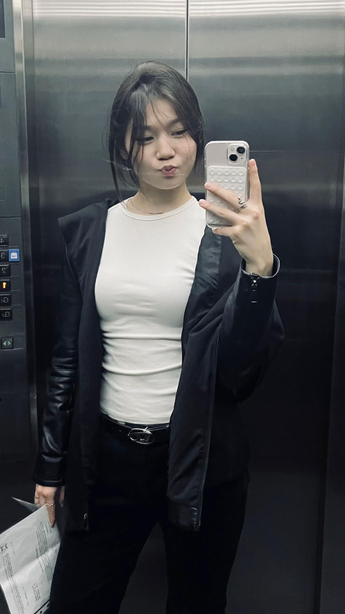 @Aru