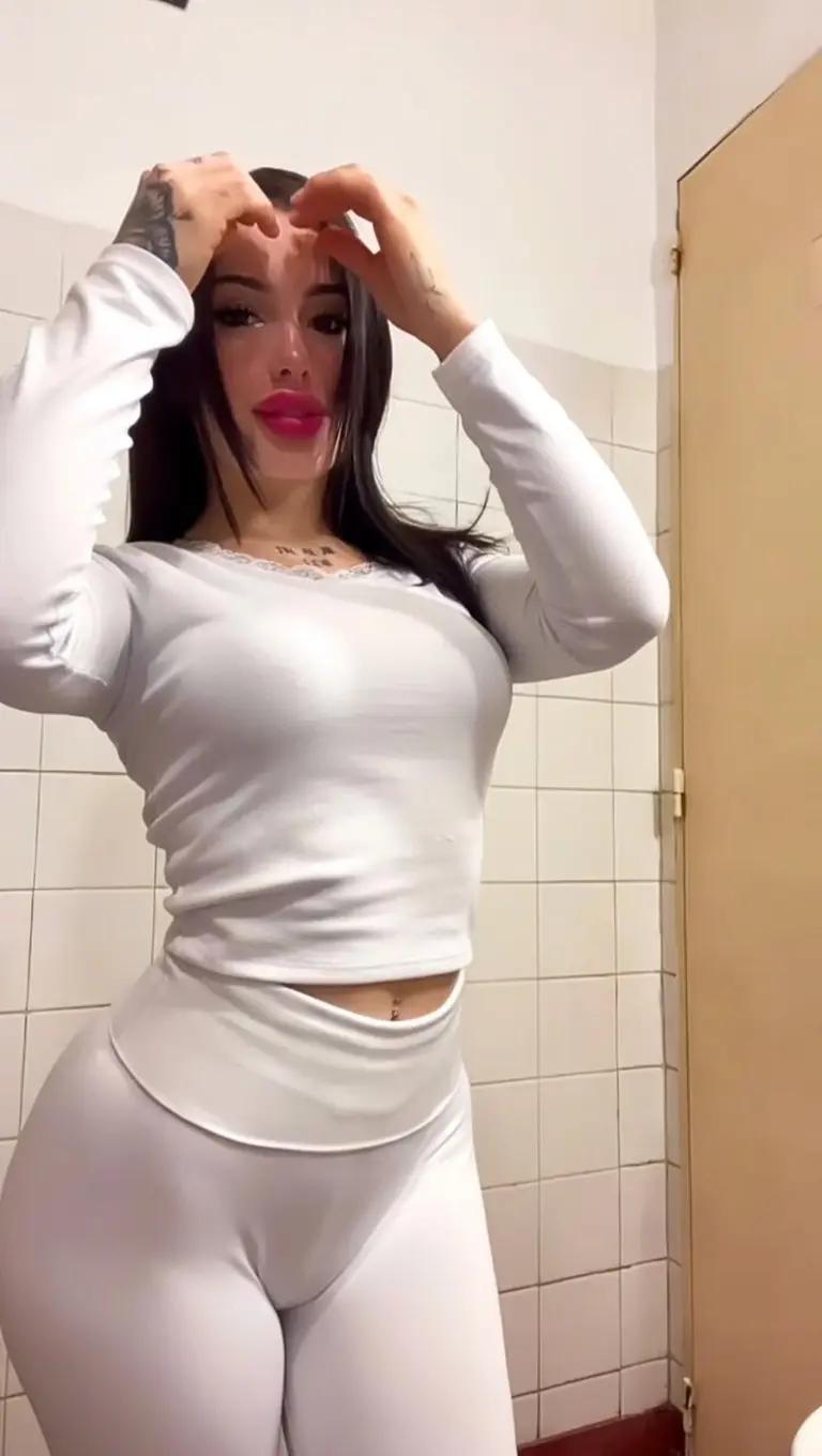 @MELINAGUIDAAAS
