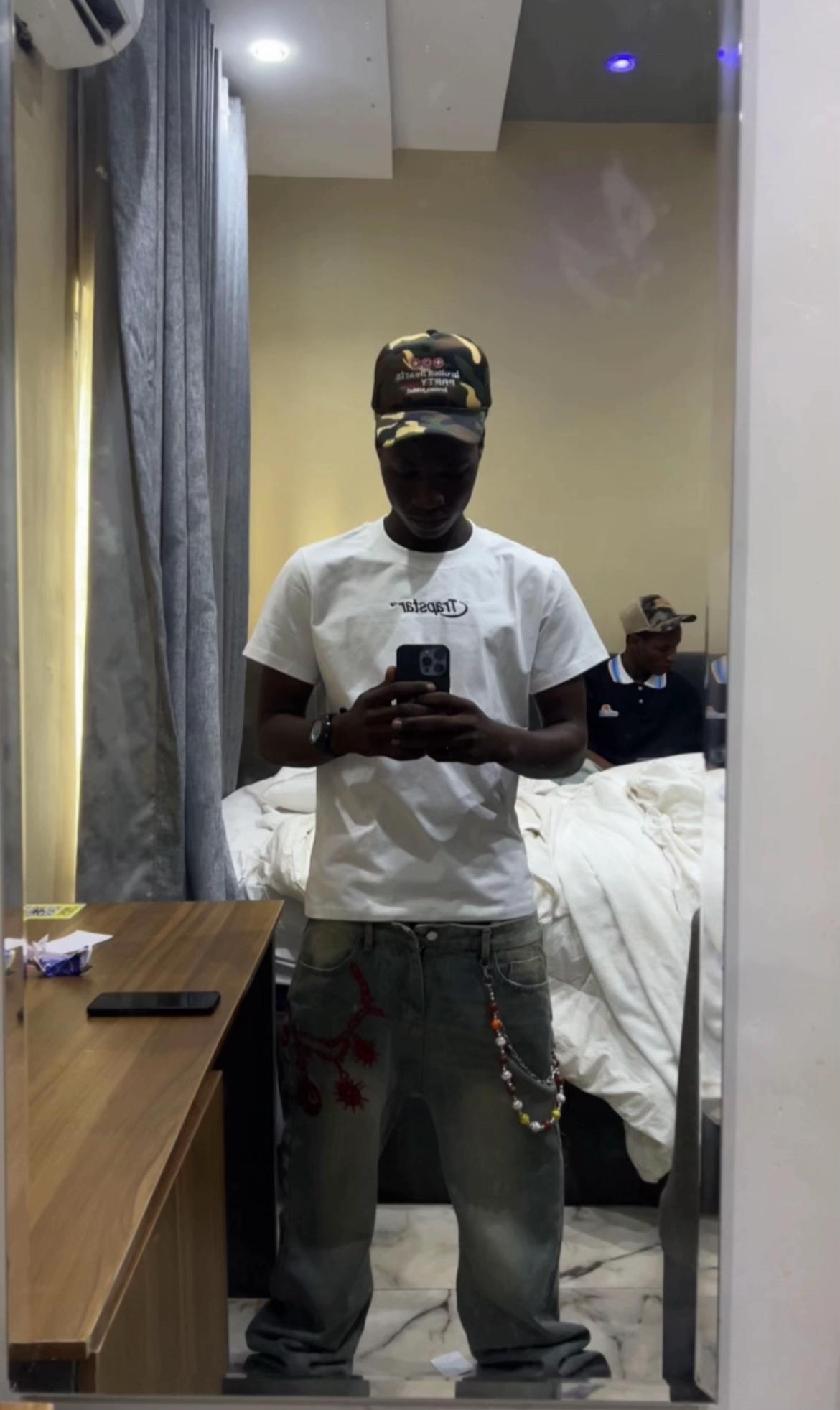 @Mr.AYODEJI