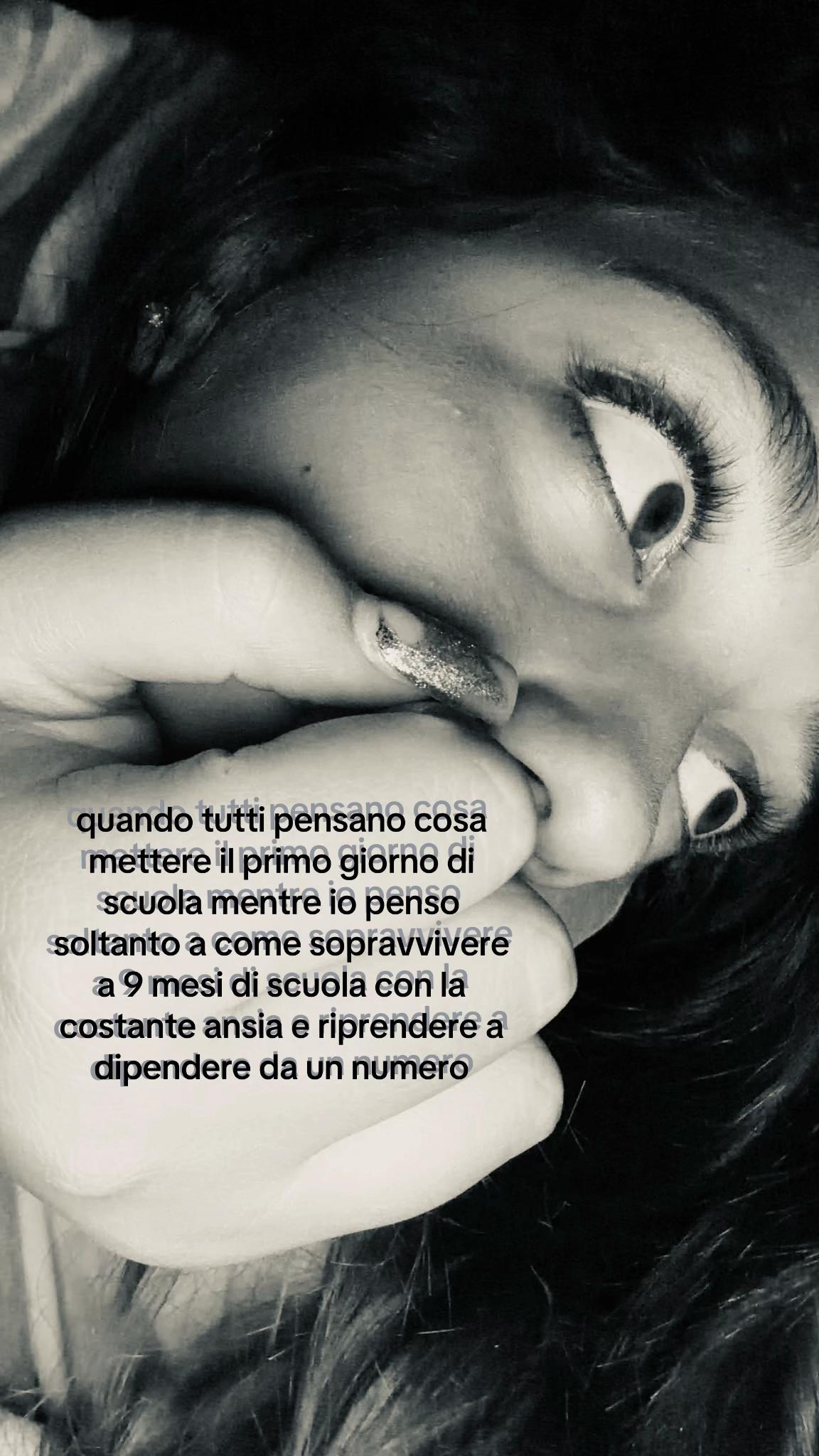 @𝐝