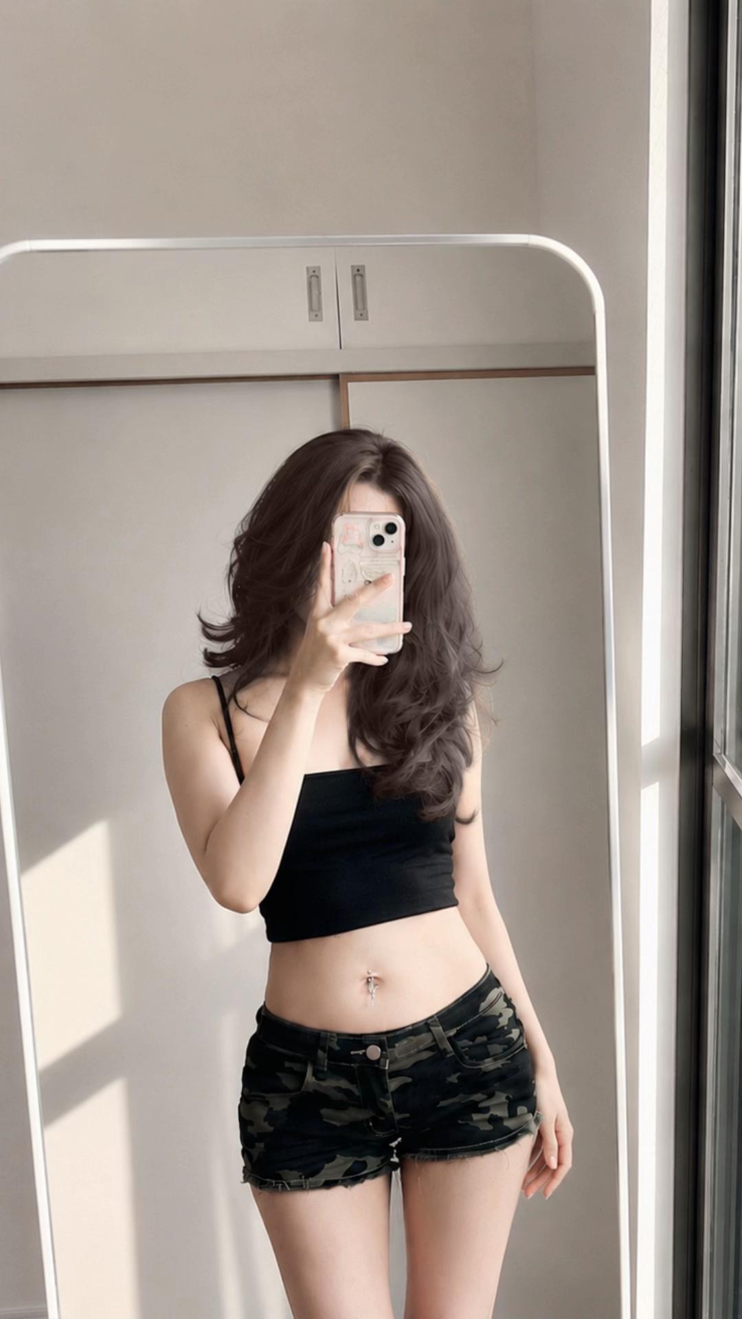 @Ella