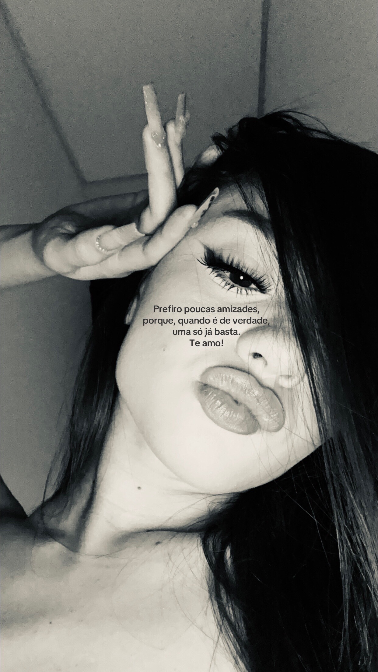 @✶