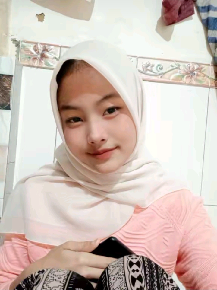 @MANIYA NIYA