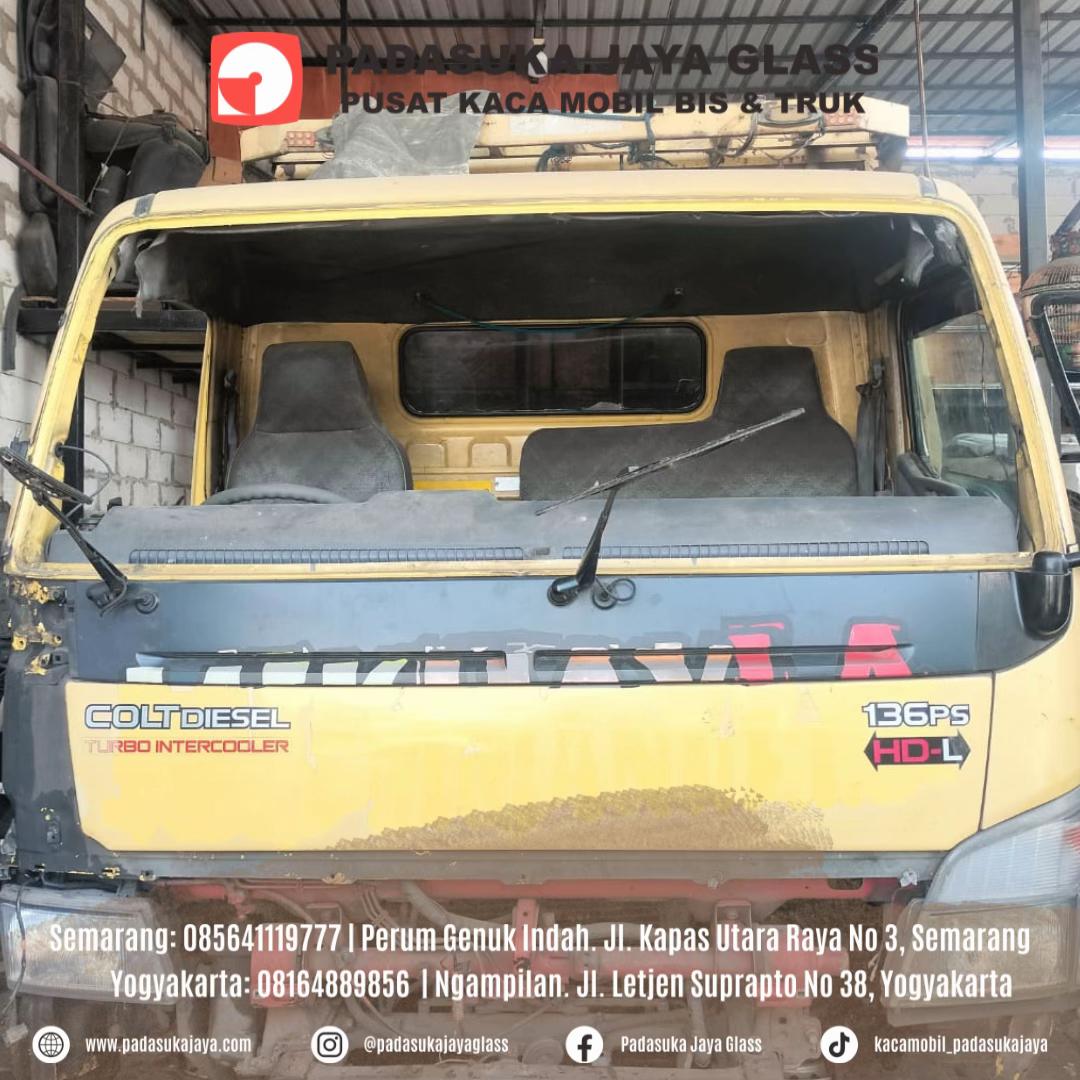 @Kaca Mobil Padasuka Jaya