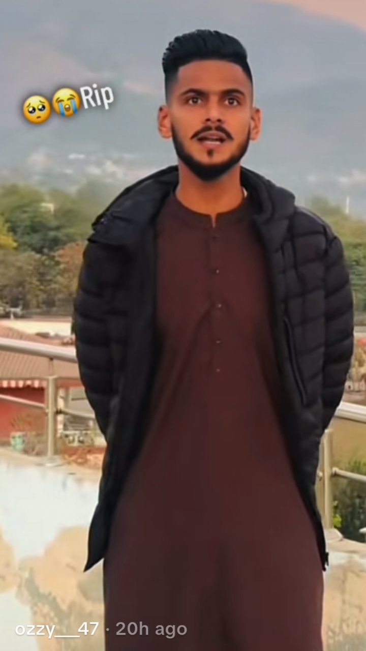 @SARDAR SIRAJ. 🦅 🦅