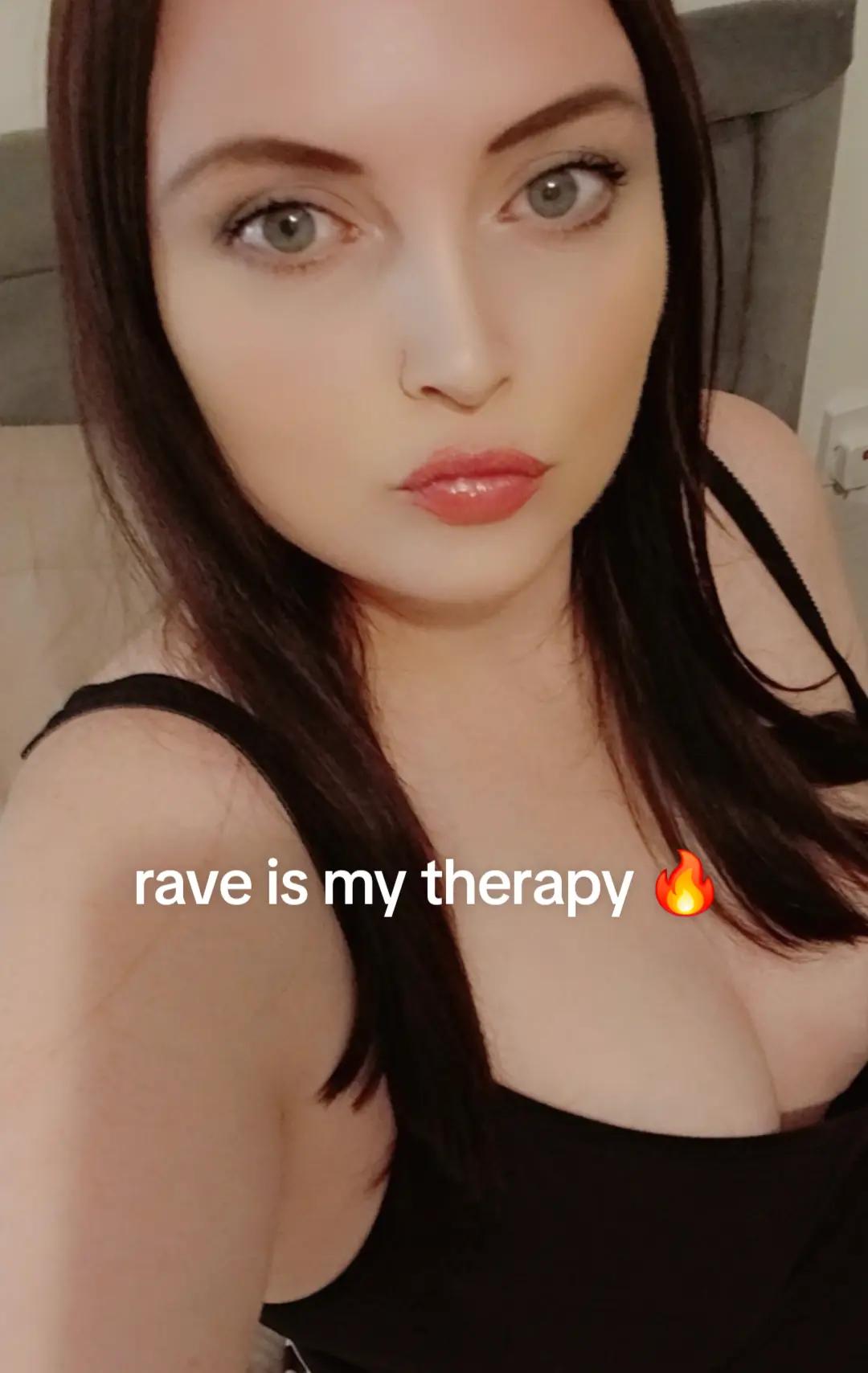 @Dee-paula 🏴